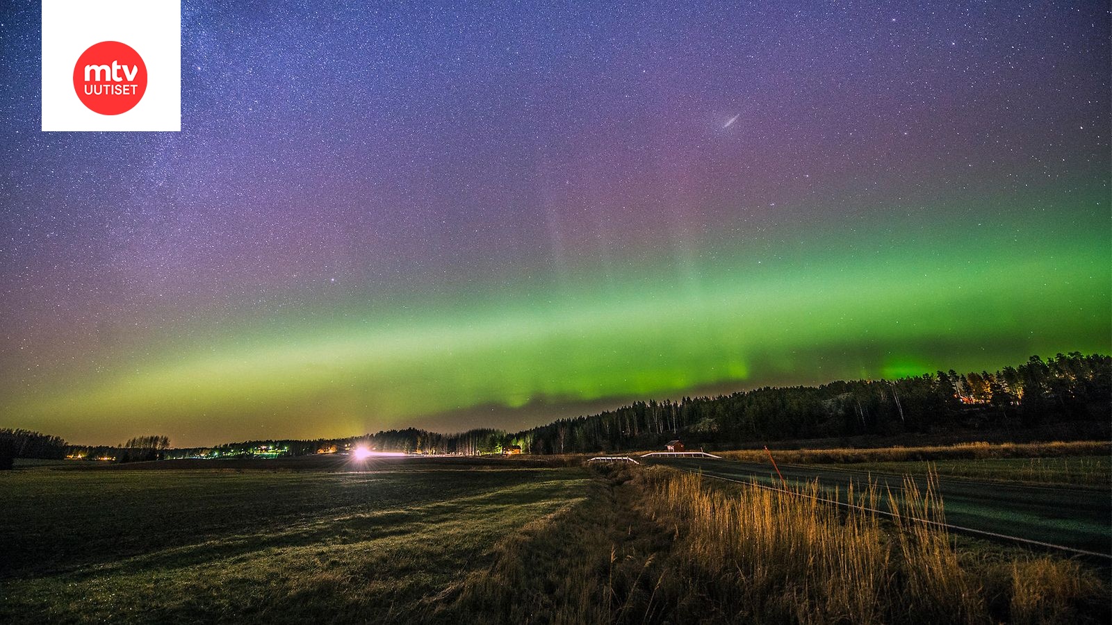 Auringossa roihupurkaus – revontulia voi näkyä etelässä asti torstain  vastaisena yönä 