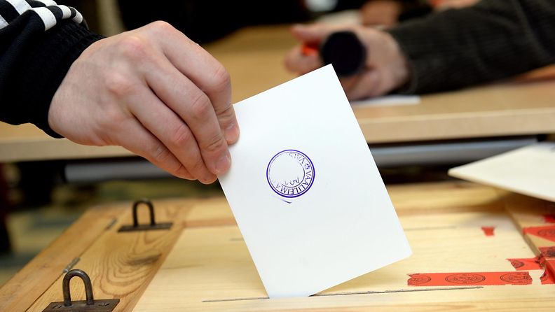 vaalit vaaliuurna äänestäminen äänestyslipuke