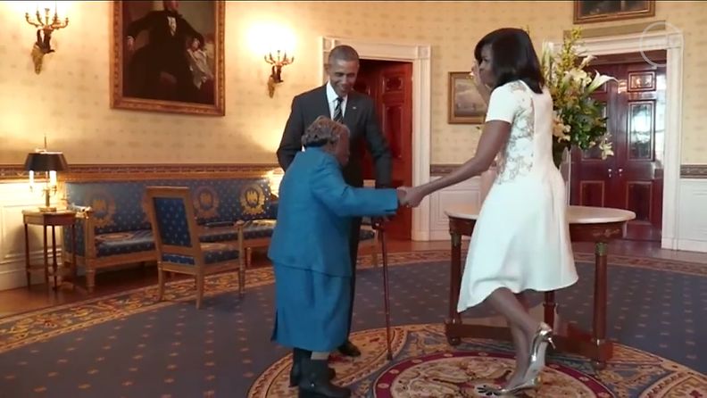 106-vuotias tanssii Obamien kanssa