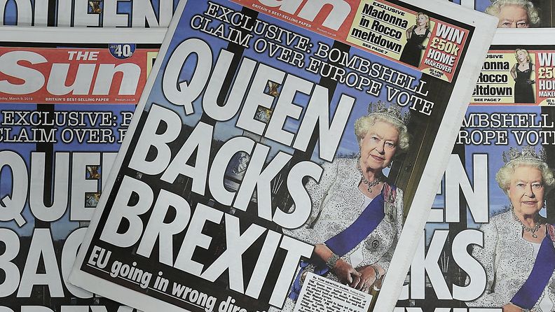 Queen backs brexit