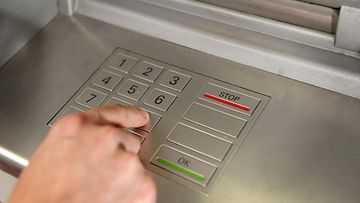 Ei näin pin koodi maksuautomaatti pankkiautomaatti skimmaus