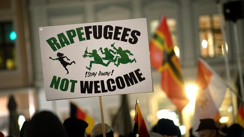 Pediga Saksa maahanmuutto islam mielenosoitus Dresden