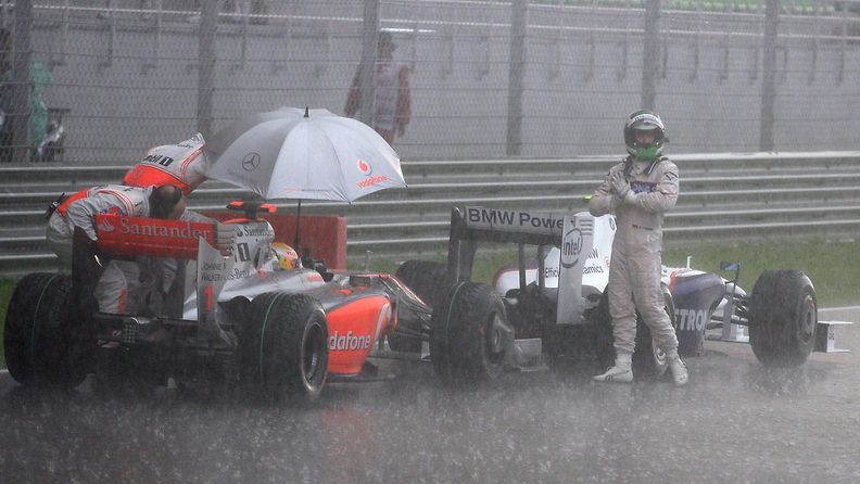 Nick Heidfeld, Lewis Hamilton, 2009