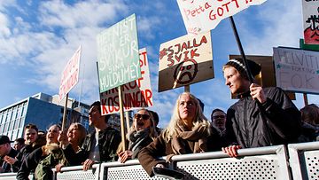 Islanti mielenosoitus