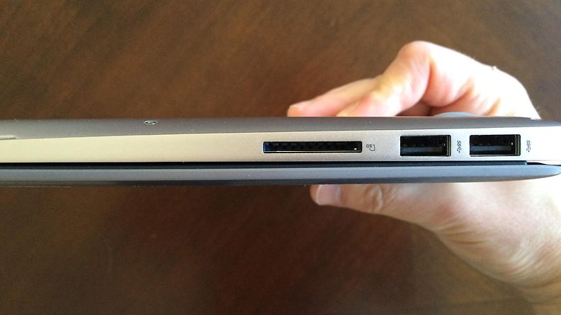 Asuksen Zenbook UX303U Ultrabook kannettava, läppäri, liitännät, usb, muistikorttipaikka