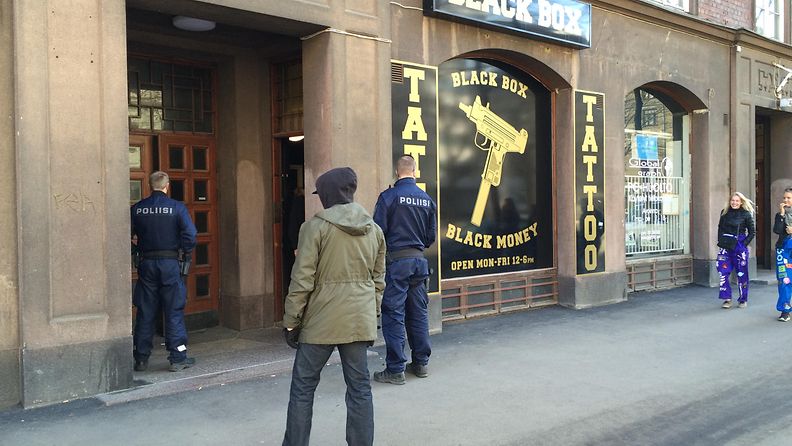 Tatuointiliike, Black Box Tattoo, poliisioperaatio. Helsinki
