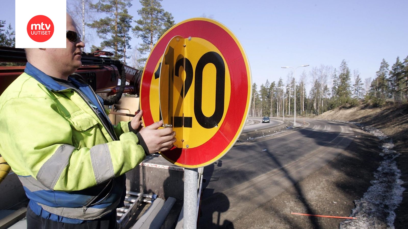 Poliisi: Noudata tätä rajoitusta, jos nopeusrajoituskyltit ilmoittavat eri  lukeman 