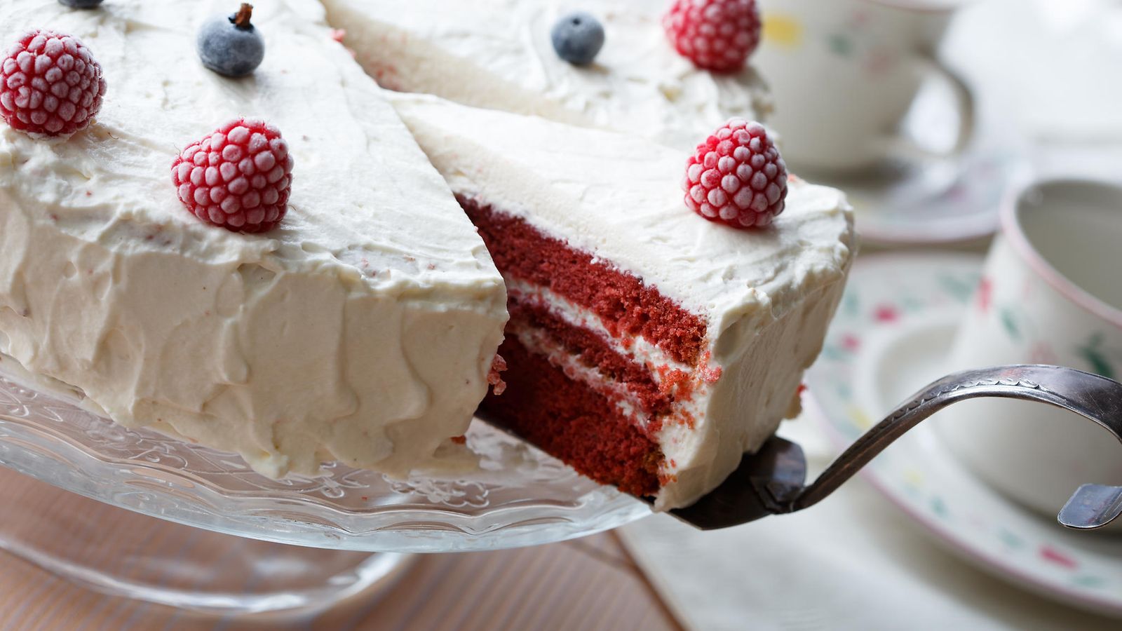Kekseliäs kakku hämmästytti opettajan – sisälsi sympaattisen viestin  oppilaalta - Leivontanurkka 