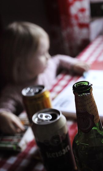 Millaista on kasvaa perheessä, jossa juodaan liian paljon alkoholia? 