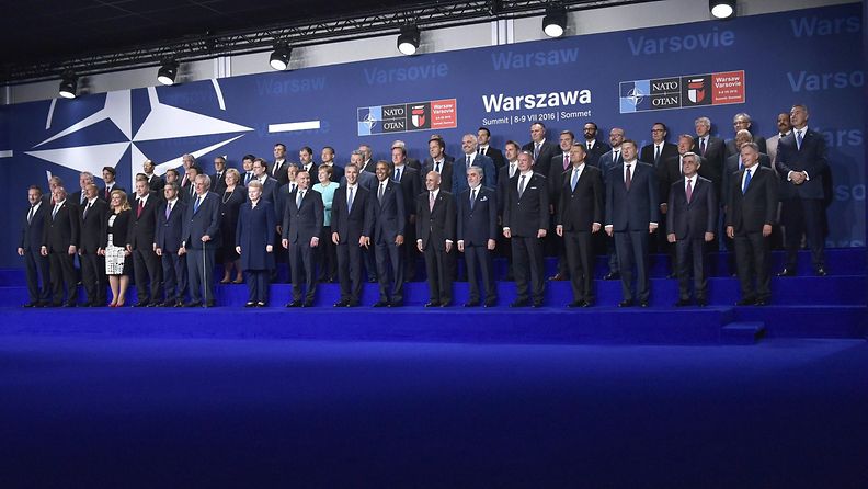 Nato puola varsova huippukokous