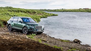 Bentley Bentayga Fly Fishing by Mulliner – The Ultimate Angling Accessory   (3)