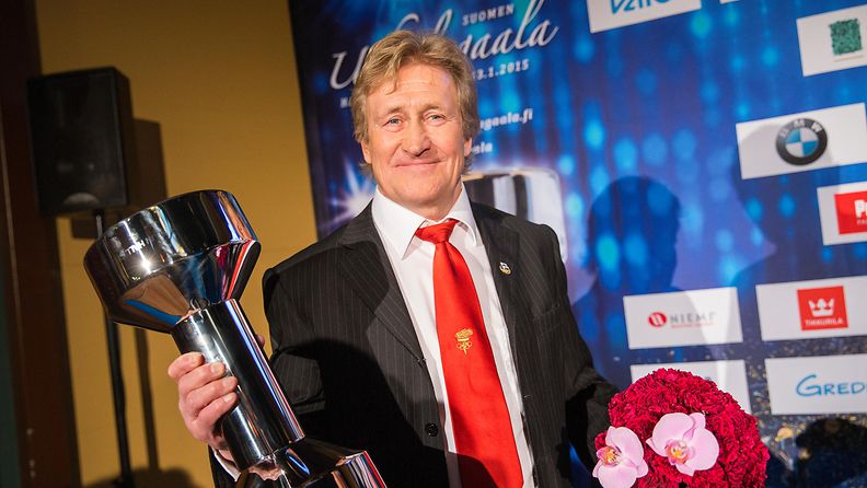 Pertti Ukkola valittiin Suomen urheilun Hall of Fameen 2015.