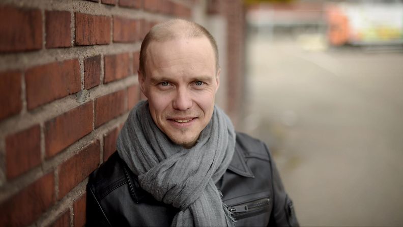 Jarkko Lahti Hymyilevä mies 15.4.2016