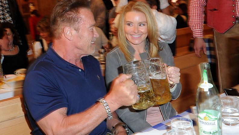 Arnold Schwarzenegger Oktoberfesteillä 27.9.2016 1