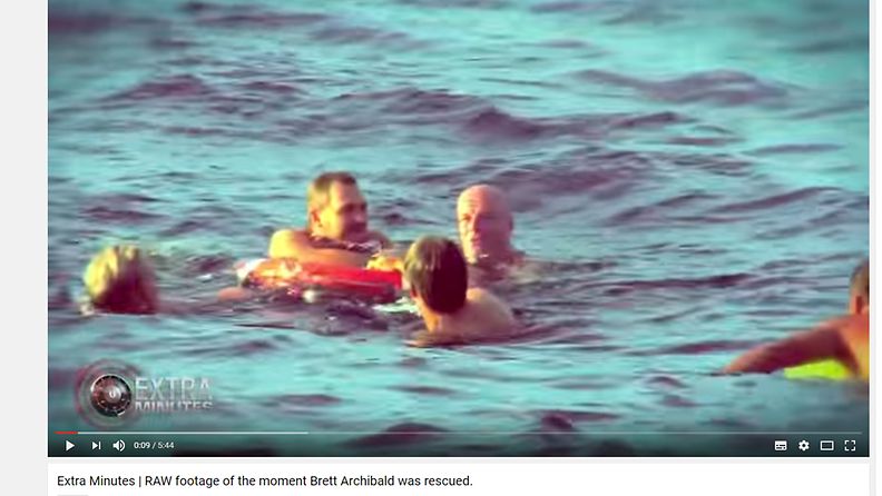 Brett Archibald pelastettiin merestä 28 päivän jälkeen. Kuvakaappaus Youtube-videolta. 