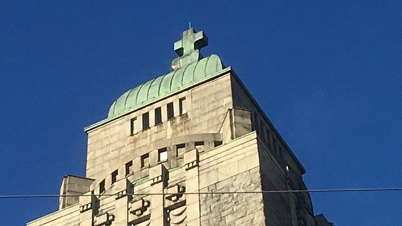 Kallion kirkko, Helsinki, risti