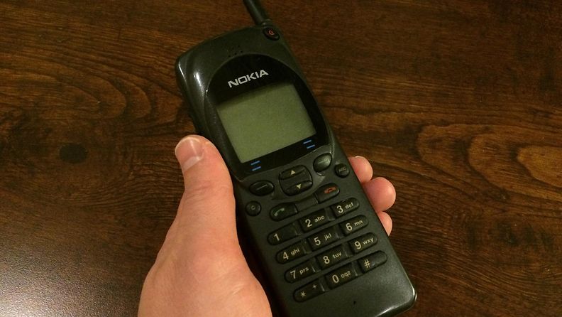 Nokia 2110 -kännykkä