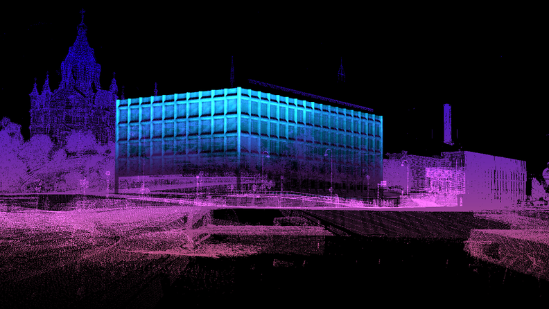 Alvar Aallon suunnittelema Stora Enson talo on valaistu siniseksi Lux Helsinki -valofestivaalin ajaksi. Teoksen nimi on Shader: Cube.
