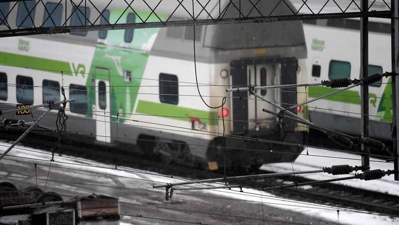 Ilmala juna rautatie junaliikenne rautatiet junat vr liikennevirasto helsinki talvi kevät syksy lumi pakkanen