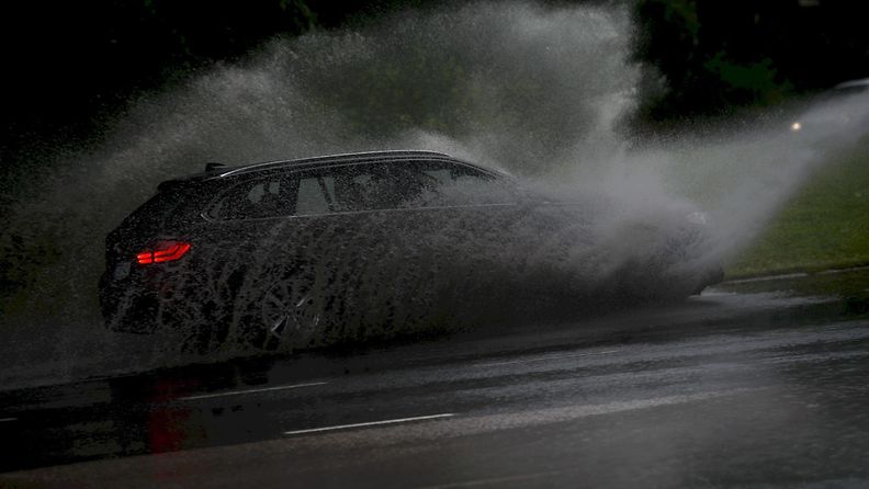 auto tulva ilmastonmuutos