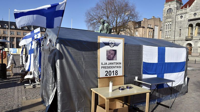 Suomi Ensin mielenosoitus