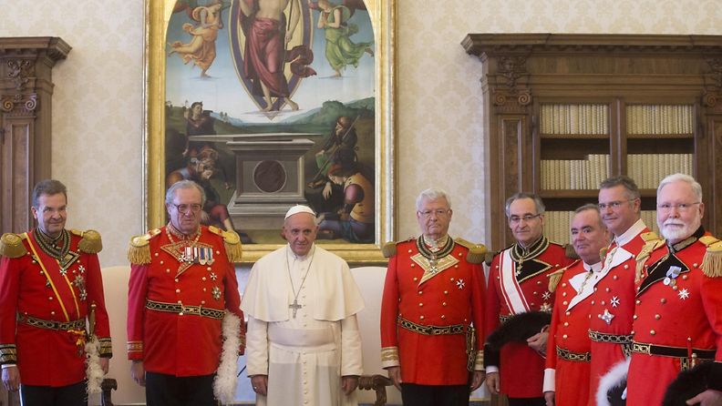 Maltan Ritarit ja paavi