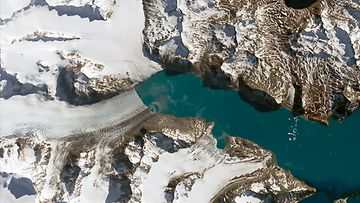 A-Neumayer glacier shrinks