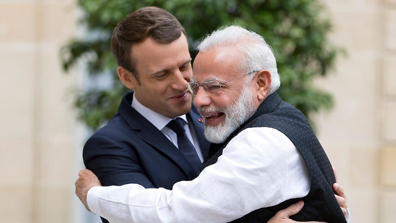 Intian pääministeri Narendra Modi ja Emmanuel Macron