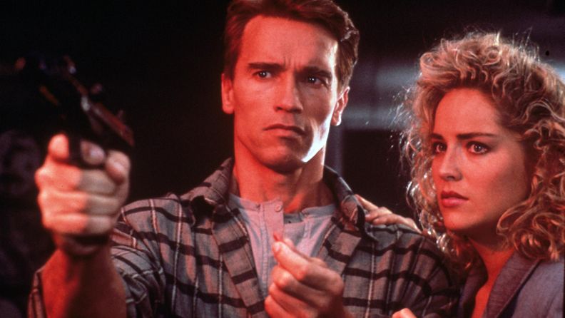 Arnold Schwarzenegger ja Sharon Stone Total Recall 1990