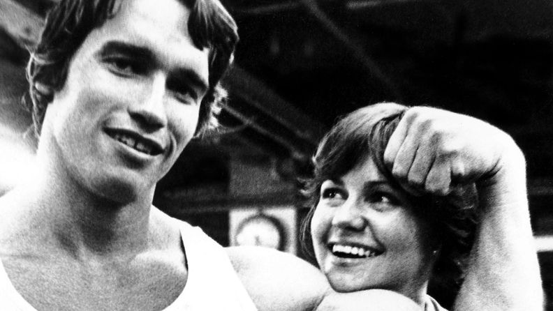 Arnold Schwarzenegger ja Sally Field Loputon treeni 1976