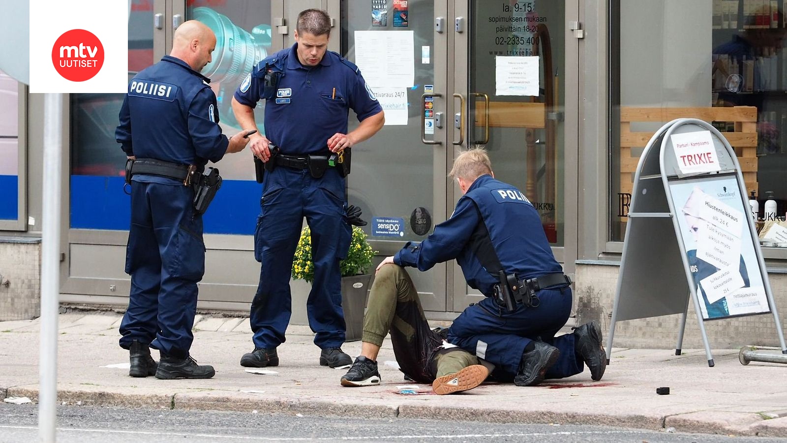 Yle: Poliisi kuulustelee Turun puukotuksen yhteydessä kiinniotettuja –  motiivi yhä auki 
