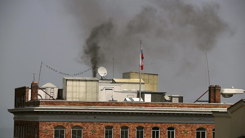 Venäjän konsulaatti San Fransiscossa savua piipusta 2017