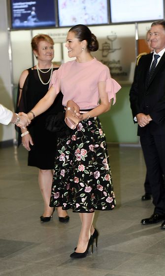 Ruotsin kruununprinsessa Victoria vieraili Suomen Kansallisoopperassa, Helsingissä, katsomassa Sebastian Fagerlund säveltämän Ingmar Bergmanin Höstsonaten - Syyssonaatti -oopperan 16. syyskuuta 2017. 