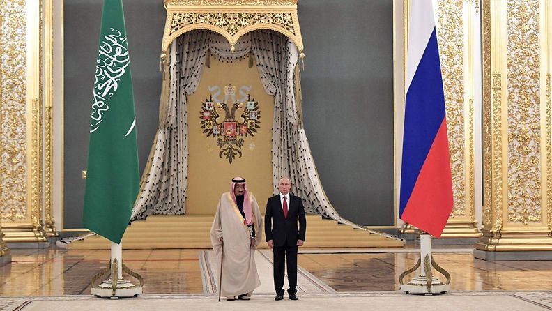 Saudi-Arabian kuningas Salman ja Venäjän presidentti Vladimir Putin 5.10.2017