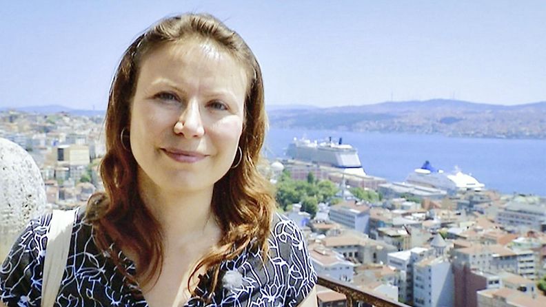 Ayla Albayrak suomalaistoimittaja Turkissa
