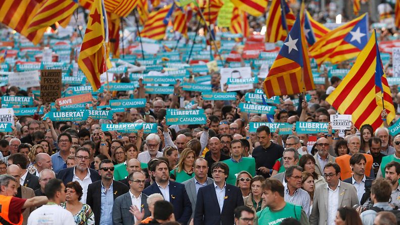 katalonia barcelona mielenosoitus