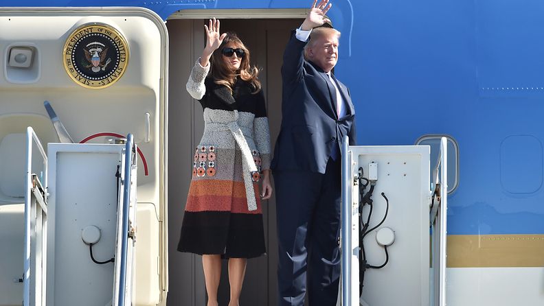 Donald ja Melania Trump saapuivat Tokioon japaniin 5.11.2017 donald trump