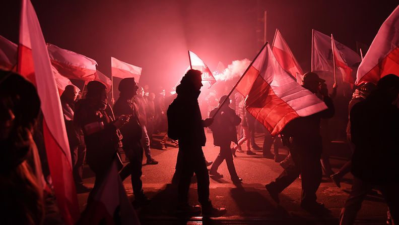 Äärioikeisto marssi Puolan itsenäisyyspäivänä