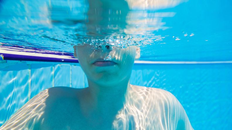 uima-allas hukkuminen poika