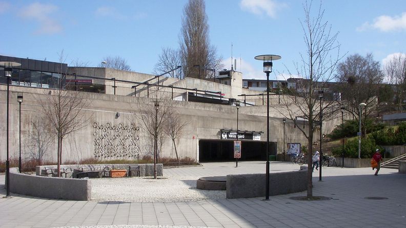 Vårby Gård Tukholma metroasema