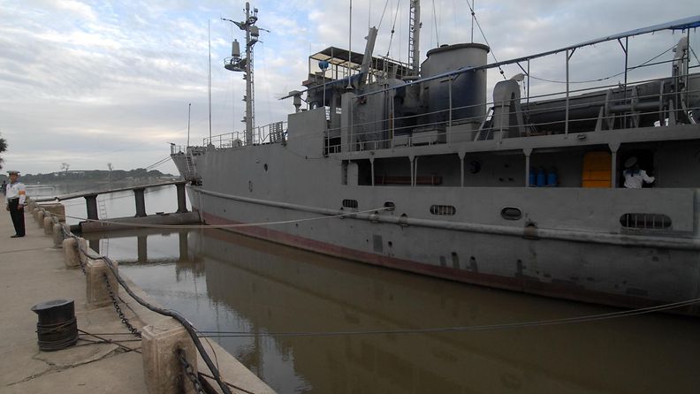 USS Pueblo, on edelleen Pjongjangin joenrannassa propagandanähtävyytenä.