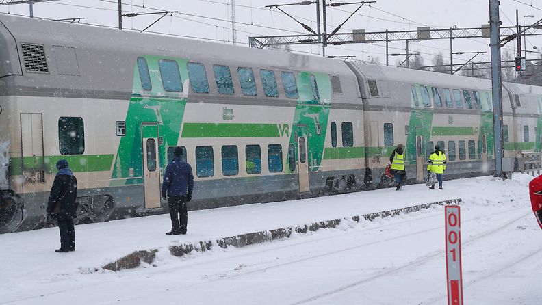 Juna VR Helsinki talvi