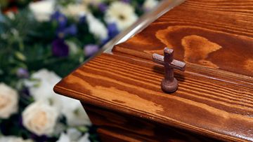 AOP hautajaiset kuolema hauta hauta-arkku1.03248180