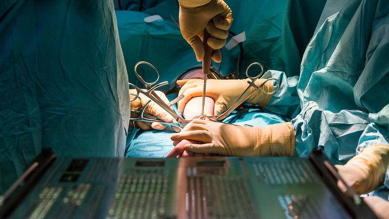 AOP luunmurtuma kirurgi leikkaussali