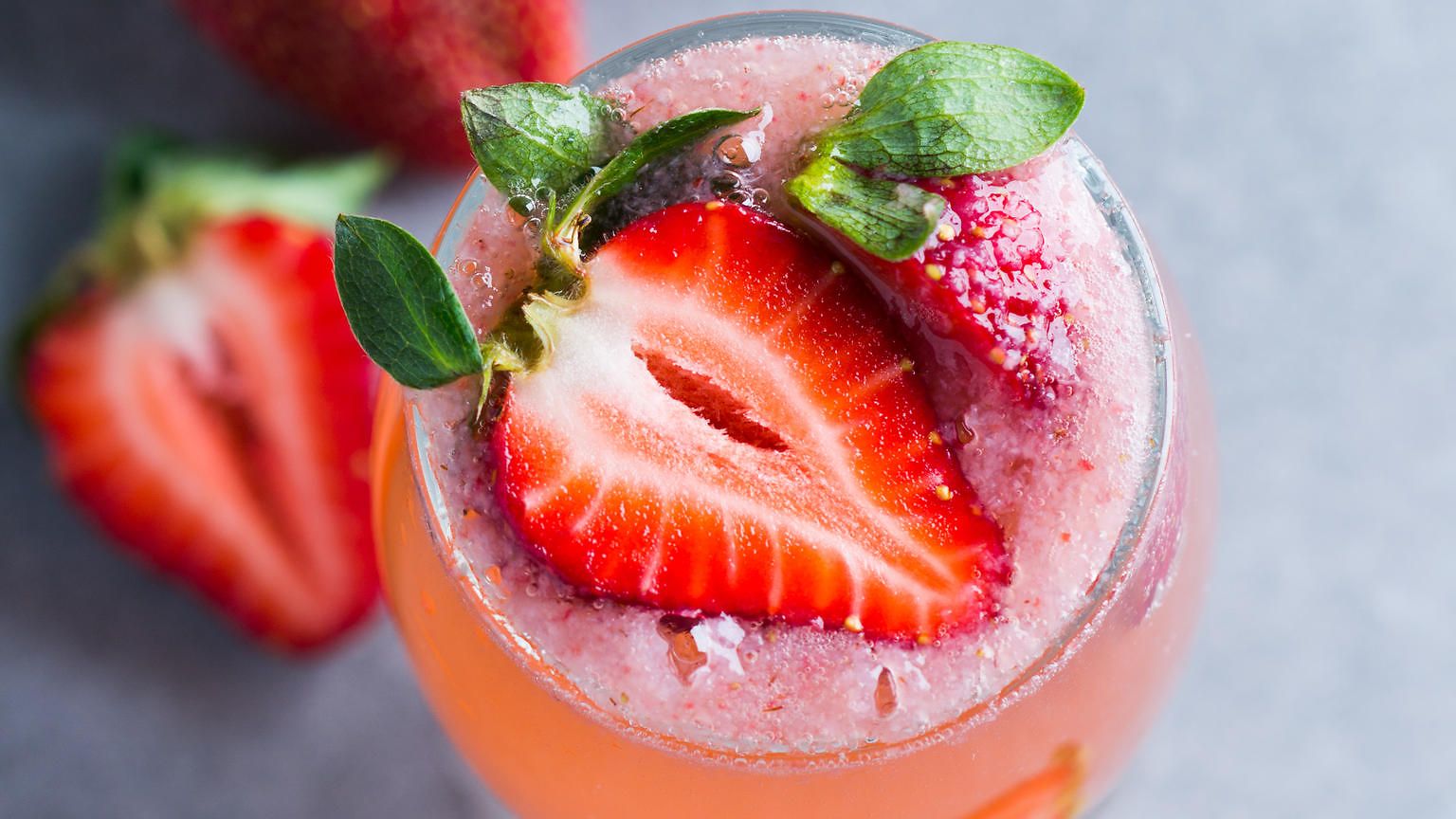 Klassikkoyhdistelmä taipuu myös herkulliseksi drinkiksi – voiko tämän  kesäisempää juomaa olla? | Makuja | MTV Uutiset