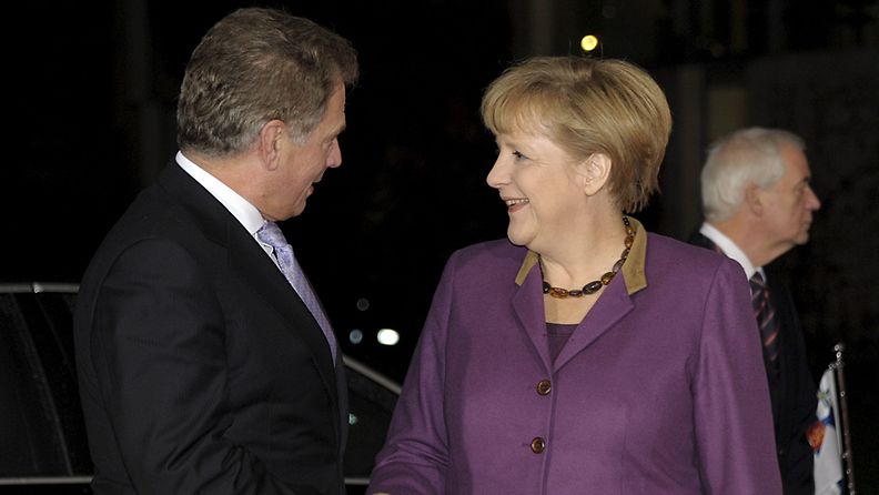 Tasavallan presidentti Sauli Niinistö tapasi liittokansleri Angela Merkelin Saksan-vierailullaan Berliinissä 8. marraskuuta 2012.
