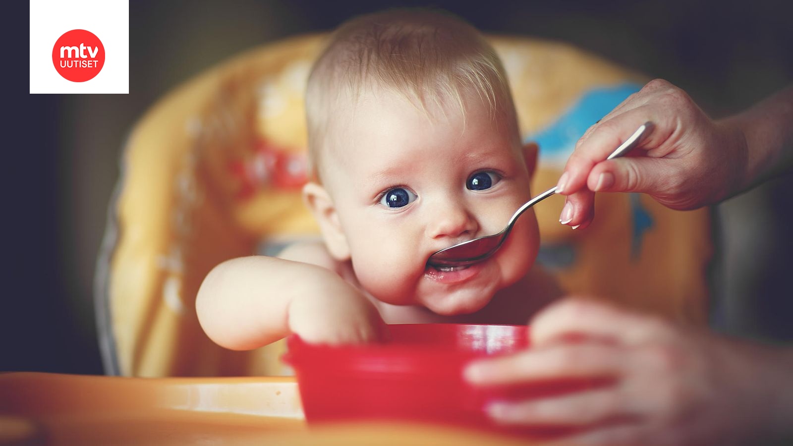 Kiinteää ruokaa jo 3 kuukauden iässä? Tutkimus: Hyötyä niin lapselle kuin  vanhemmillekin 