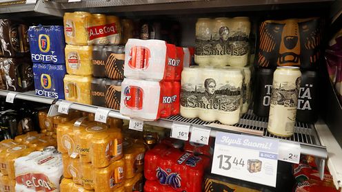 Tässä tapauksessa alkoholia voi ostaa vielä kello 21 jälkeenkin ...