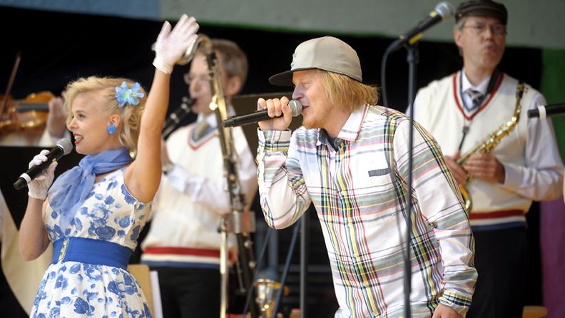 Reggae-artisti Raappana esiintyy yleisurheilun EM-kisojen avajaistilaisuudessa Helsingin Senaatintorilla 26. kesäkuuta 2012. 