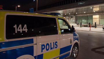 AOP Ruotsi Tukholma poliisi Arlanda lentokenttä turisti matkustus 